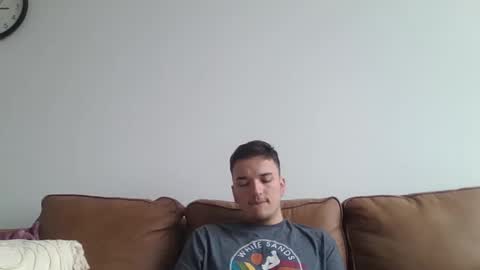 nicolasc32 online show from November 30, 7:05 pm