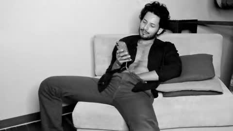 nicolasrodrii online show from February 13, 11:26 pm