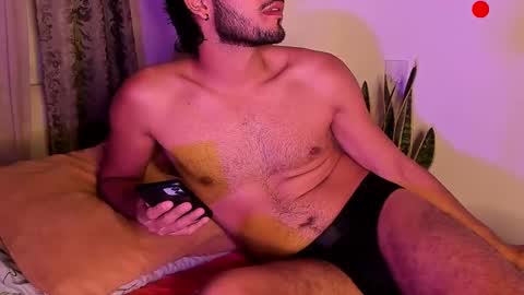 nicolasrodrii online show from December 5, 10:23 pm