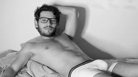 nicolasrodrii online show from June 15, 2:25 am