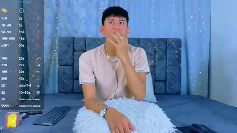 nicolastorres__ online show from June 11, 2:53 am