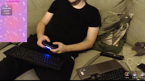 nielsgellen online show from October 11, 8:46 pm