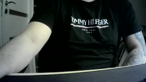 Niewidoczny online show from February 7, 8:03 pm