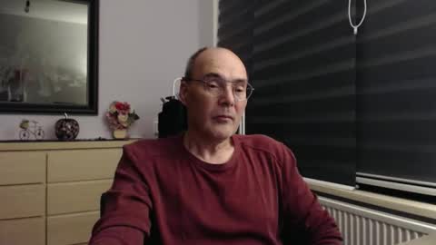 nightkeeper63 online show from October 5, 12:14 am