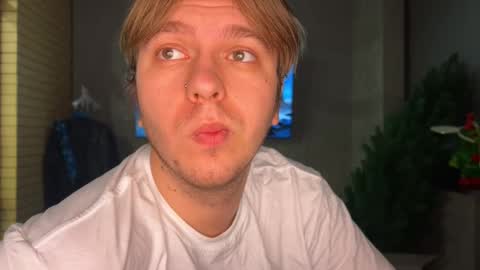 Celine online show from December 21, 7:33 pm