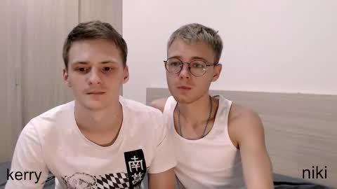 Snapshot of nikikerry_cum_ chatting on October 18, 1:49 pm nikikerry_cum_ online show from October 18, 1:49 pm