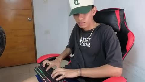 niklaus_wolf online show from April 14, 2:00 am