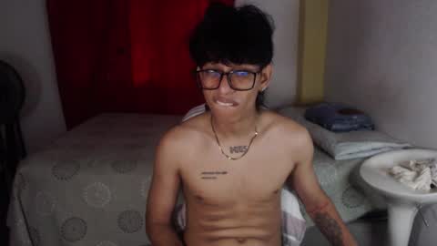 niklaus_wolf online show from November 22, 6:40 pm