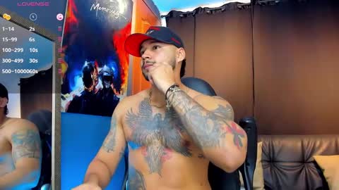 Snapshot of nikolahank1 chatting on December 24, 8:00 am Nikola Hank online show from December 24, 8:00 am