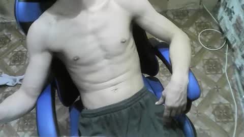 nikolos22 online show from November 18, 6:33 pm