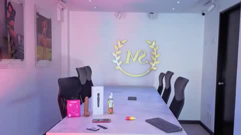 Niko Stone online show from April 21, 5:02 am