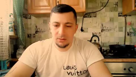 NikQRedhot online show from March 9, 6:29 am