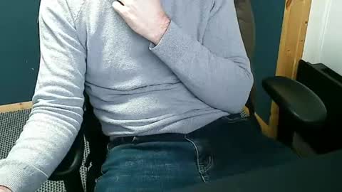 Nineinches online show from December 16, 12:38 pm