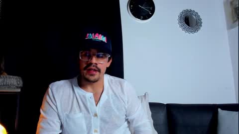 Snapshot of nipsfetich chatting on February 6, 3:48 am Steven online show from February 6, 3:48 am