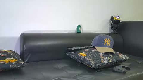 Snapshot of nixon347932 chatting on February 25, 4:35 am Nicolas Muscle online show from February 25, 4:35 am