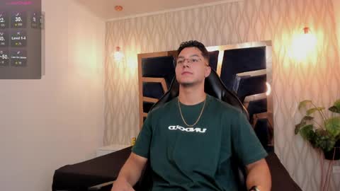 Noah online show from March 30, 5:14 pm