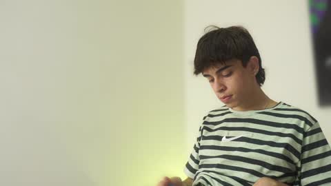 Noah online show from December 5, 3:26 am