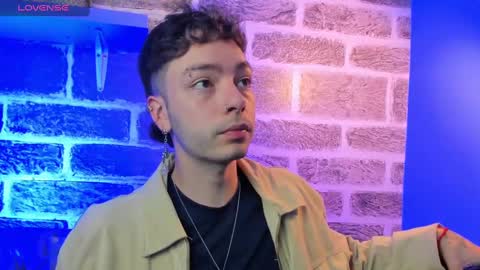    online show from September 18, 12:29 pm