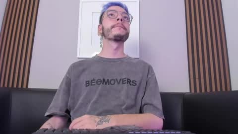    online show from January 22, 12:27 pm