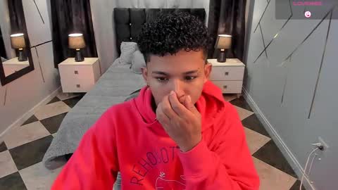 Snapshot of noah_smith04 chatting on March 10, 12:38 pm noah_smith04 online show from March 10, 12:38 pm