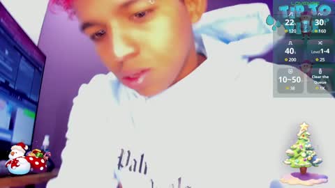 Snapshot of noah_smith04 chatting on December 23, 11:36 am noah_smith04 online show from December 23, 11:36 am