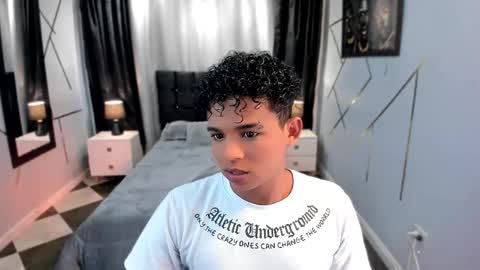 Snapshot of noah_smith04 chatting on February 28, 1:14 pm noah_smith04 online show from February 28, 1:14 pm