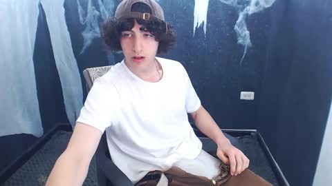 noah_sokolov online show from November 4, 2:29 pm