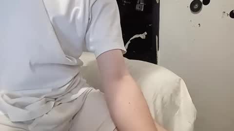 Noah Wesley online show from February 7, 2:19 am