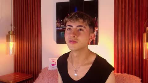 Snapshot of noah_xitruxx chatting on September 10, 1:54 pm Noah online show from September 10, 1:54 pm
