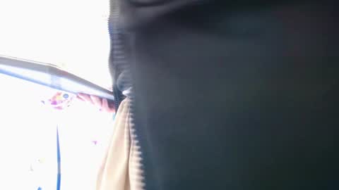 Snapshot of noah_xitruxx chatting on January 6, 12:57 pm Noah online show from January 6, 12:57 pm