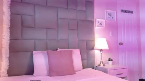 Noah   online show from April 23, 2:08 pm