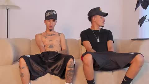 noahdaviss online show from April 24, 10:56 pm