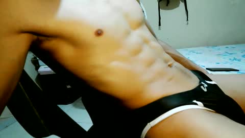 nofacebaby_ online show from April 28, 1:00 am