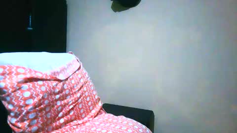 nofacebaby_ online show from December 4, 6:15 pm