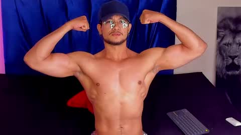 Im Nolan  online show from April 21, 1:42 am