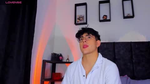 Snapshot of nolan_twink chatting on October 19, 2:49 am Nolan online show from October 19, 2:49 am