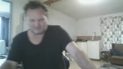 Nollie online show from April 25, 5:54 am