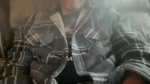 nostringfun online show from January 18, 9:06 pm