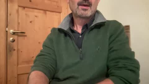 Snapshot of noux69 chatting on October 27, 5:26 pm noux69 online show from October 27, 5:26 pm