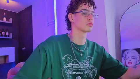 Nova Salvatore online show from April 20, 2:47 am