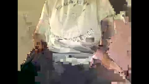 Snapshot of nudestud887 chatting on January 4, 1:21 am nudestud887 online show from January 4, 1:21 am