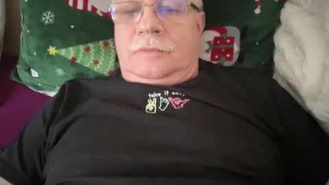 nukiss online show from February 24, 12:39 pm