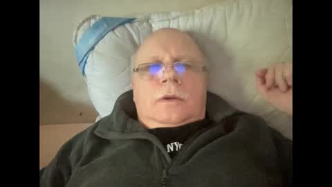 nukiss online show from October 22, 9:46 am