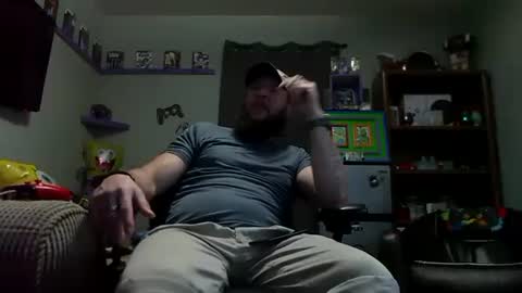 Snapshot of number1dad_ chatting on September 16, 3:40 am Awwwww Hey Sweetie Pies. Welcome To The Sweetie Pie Lounge. Enjoy The Dad-Cast. SweetCorny Fun-loving Dad Talk. online show from September 16, 3:40 am