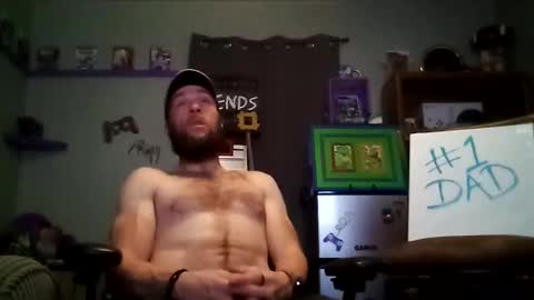 Snapshot of number1dad_ chatting on December 7, 7:16 am Awwwww Hey Sweetie Pies. Welcome To The Sweetie Pie Lounge. Enjoy The Dad-Cast. SweetCorny Fun-loving Dad Talk. online show from December 7, 7:16 am
