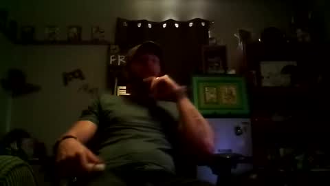 Snapshot of number1dad_ chatting on January 3, 8:01 pm Awwwww Hey Sweetie Pies. Welcome To The Sweetie Pie Lounge. Enjoy The Dad-Cast. SweetCorny Fun-loving Dad Talk. online show from January 3, 8:01 pm