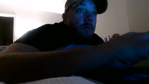 nuttincowboy727272 online show from April 30, 10:55 am