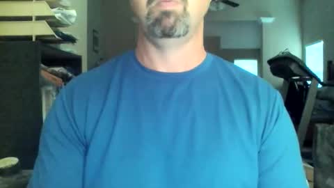 nvrenuff1979 online show from April 23, 11:26 am