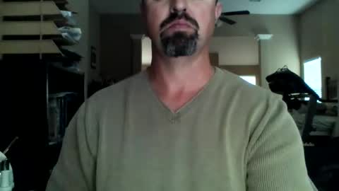 nvrenuff1979 online show from November 28, 9:16 pm