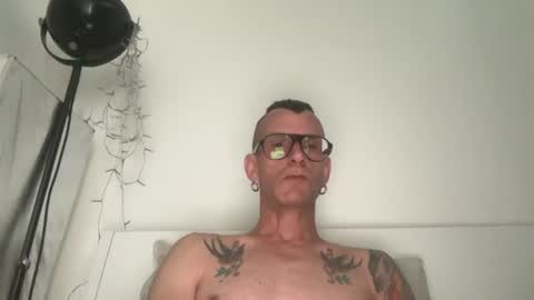 Jonathan Deep online show from July 27, 9:27 am